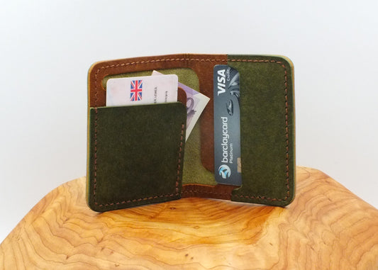 The Beacon Bi-Fold - Olive Green / Russet Brown