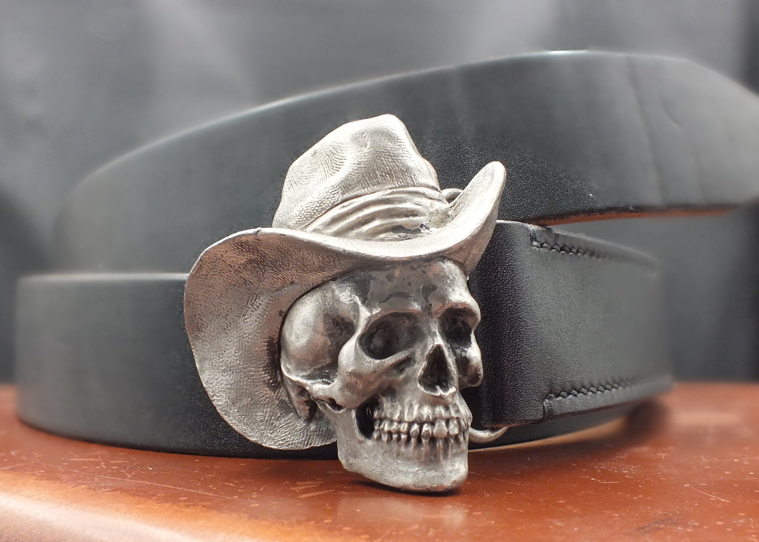 Buckle skull best sale